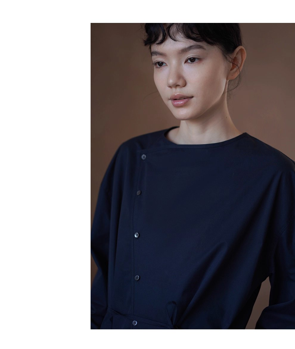 不對稱美學斜門襟洋裝挺括100%棉長遮肉顯瘦裙女