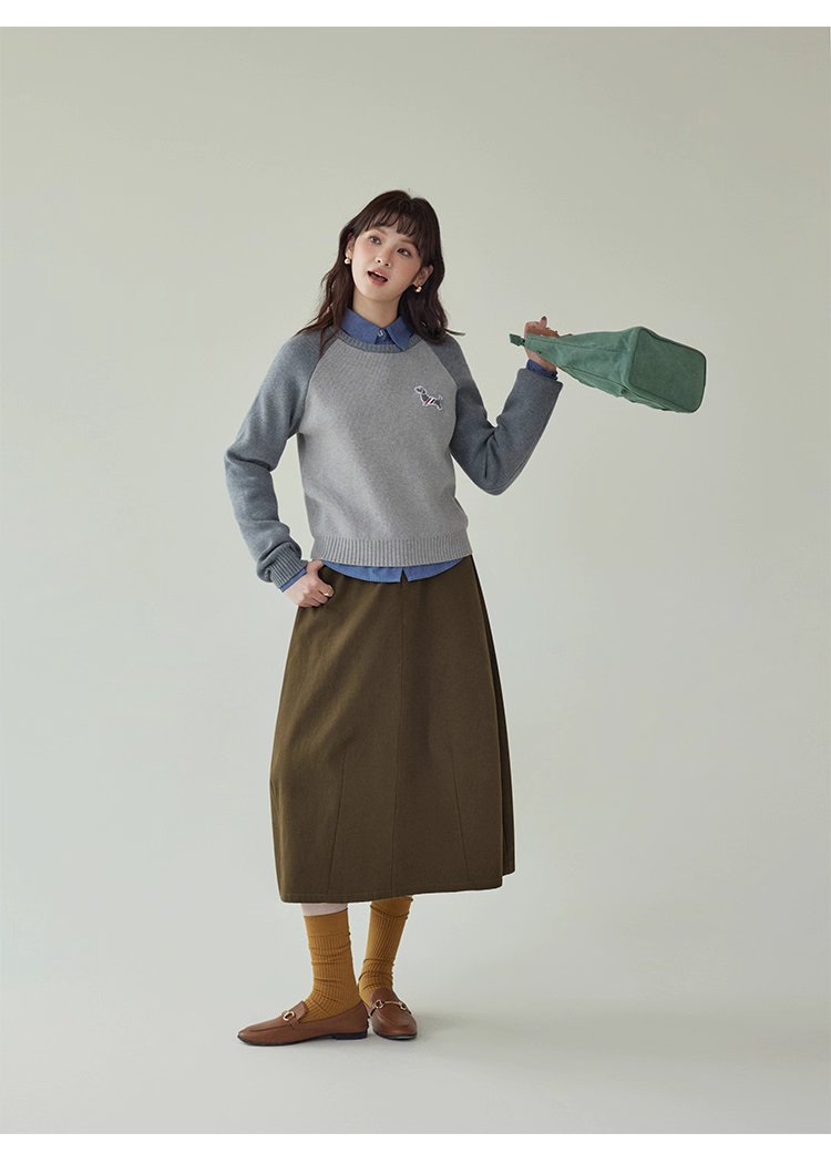 拼色插肩長袖短版針織衫女秋季新款小狗刺繡上衣