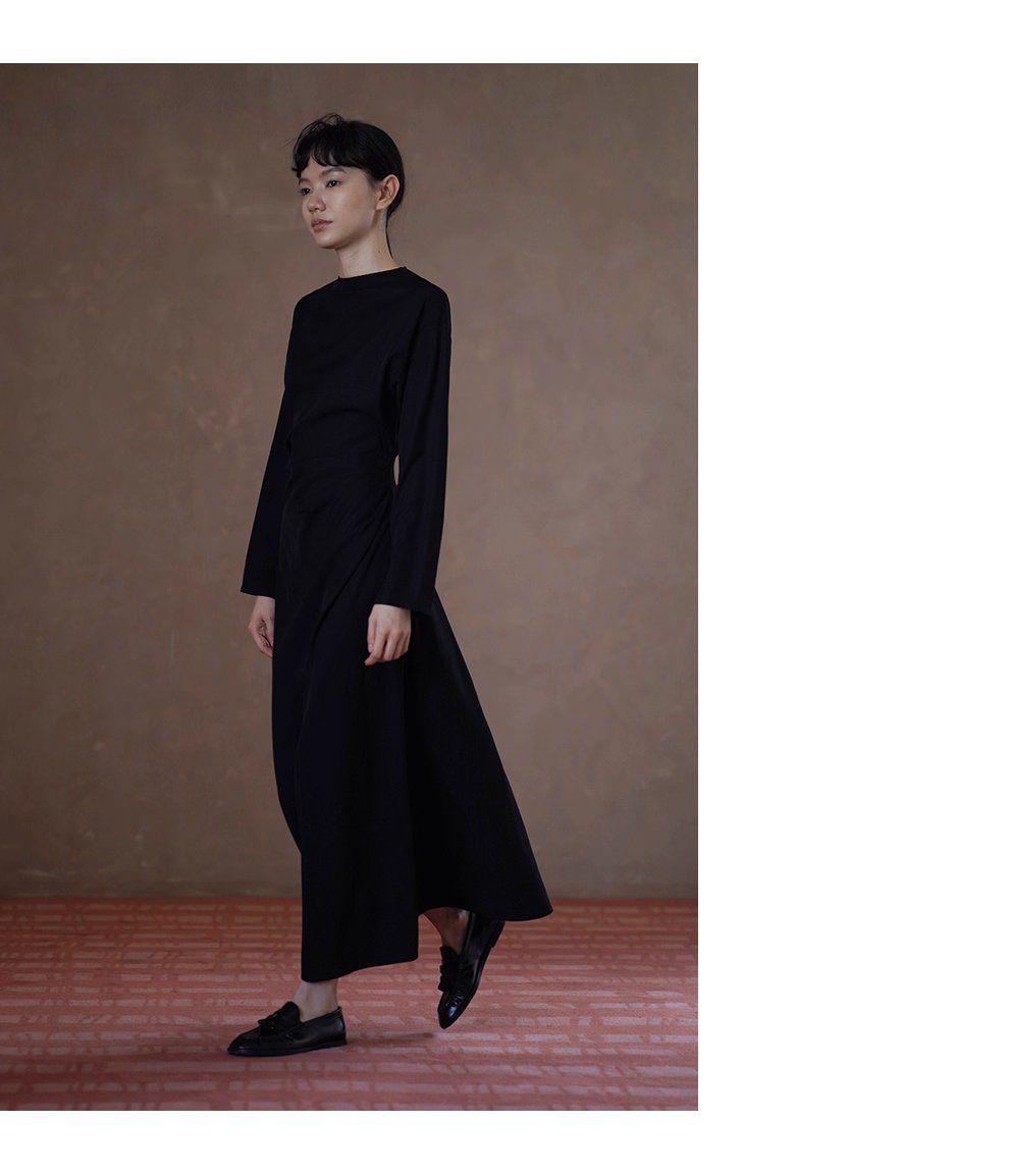 極簡品味優雅貴婦內搭洋裝圓領收腰通勤顯瘦裙子女