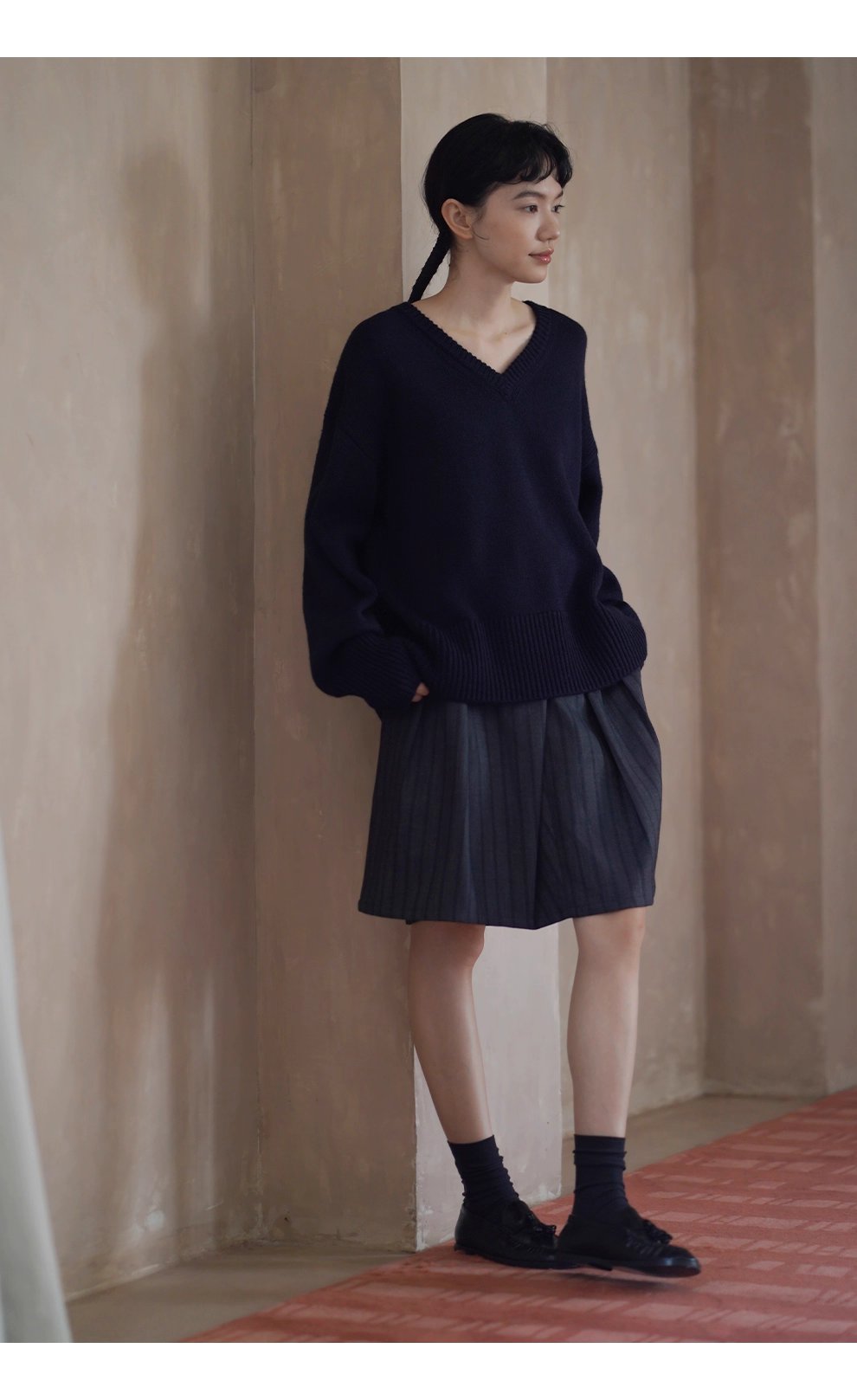 極簡精髓代表寬鬆廓形V領軟糯羊毛混紡落肩基礎保暖毛衣,極簡精髓代表寬鬆廓形V領軟糯羊毛混紡落肩基礎保暖毛衣,HBEW1113,極簡精髓代表寬鬆廓形V領軟糯羊毛混紡落肩基礎保暖毛衣,V領造型,羊毛混紡