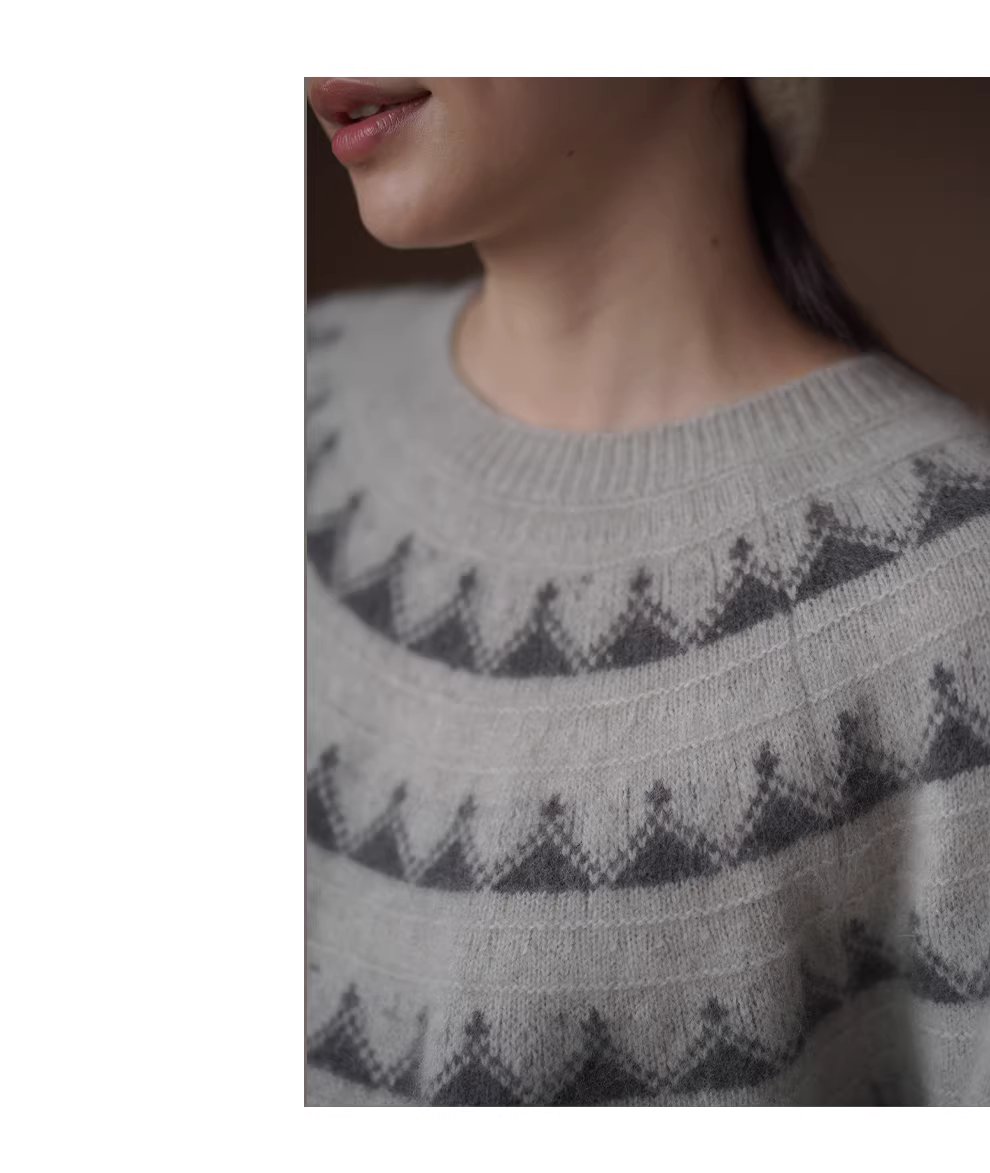 復古費爾島提花氛圍感柔軟羊毛浣熊混紡圓領寬鬆毛衣女