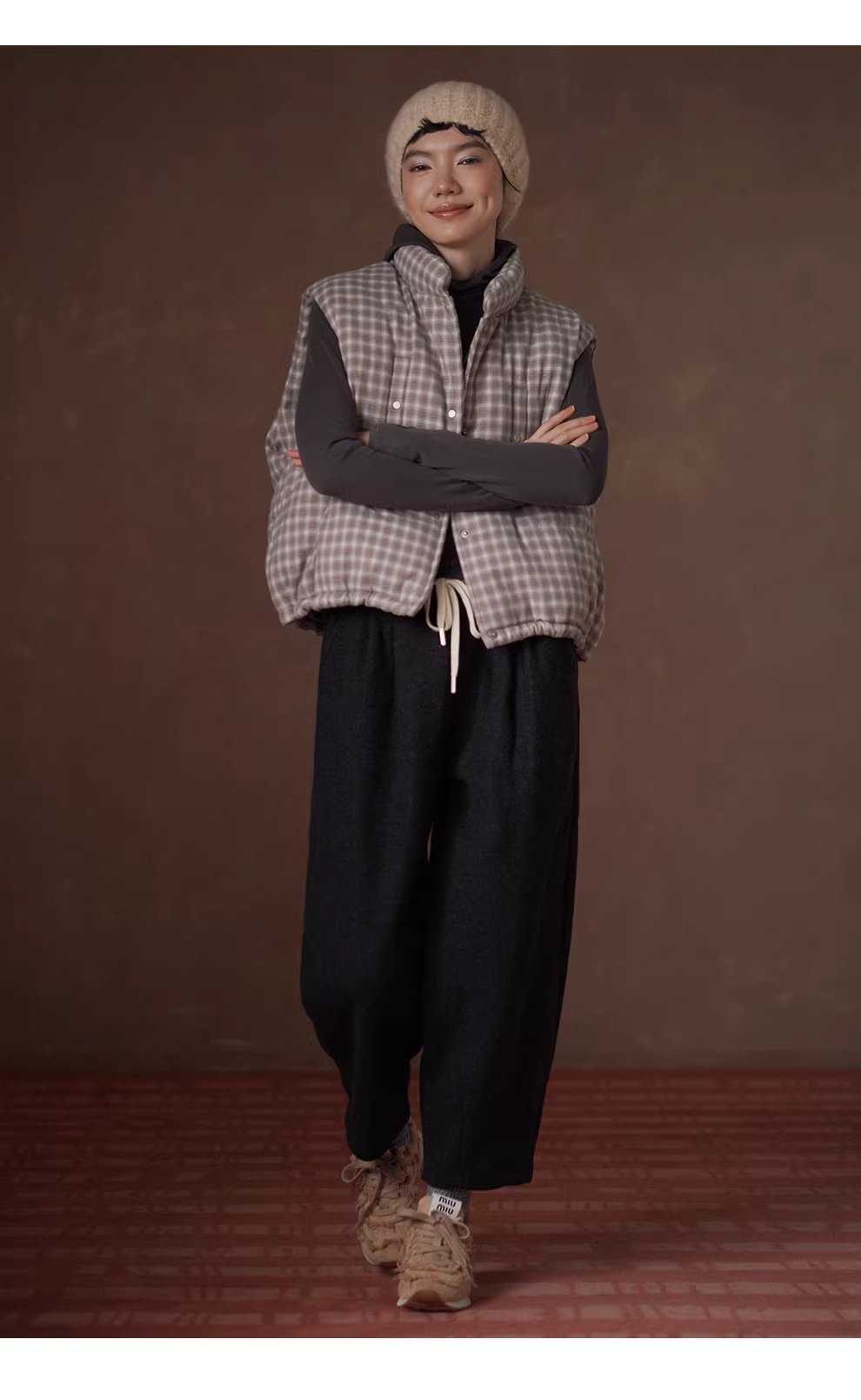 直筒微收肌理感花灰緊高腰抽繩顯瘦休閒舒適運動長褲,直筒微收肌理感花灰緊高腰抽繩顯瘦休閒舒適運動長褲,HBEW3057,直筒微收肌理感花灰緊高腰抽繩顯瘦休閒舒適運動長褲,抽繩鬆緊,保暖舒適