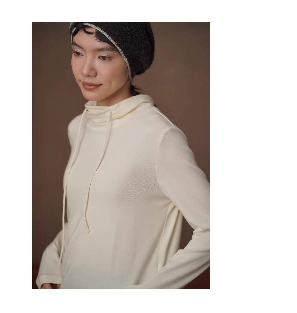 冬日衣櫥高舒基礎疊穿內搭高彈合身堆堆領顯瘦保暖上衣,冬日衣櫥高舒基礎疊穿內搭高彈合身堆堆領顯瘦保暖上衣,HBEW1173,冬日衣櫥高舒基礎疊穿內搭高彈合身堆堆領顯瘦保暖上衣,連帽抽繩,親膚柔軟