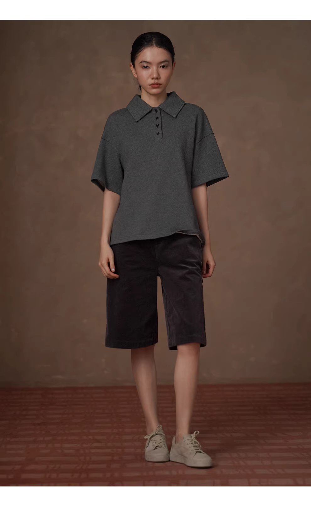 古經典休閒碰撞Polo領寬鬆顯瘦100棉花灰落肩短袖上衣,古經典休閒碰撞Polo領寬鬆顯瘦100棉花灰落肩短袖上衣,HBFS1013,古經典休閒碰撞Polo領寬鬆顯瘦100棉花灰落肩短袖上衣,親膚舒適,俐落隨性