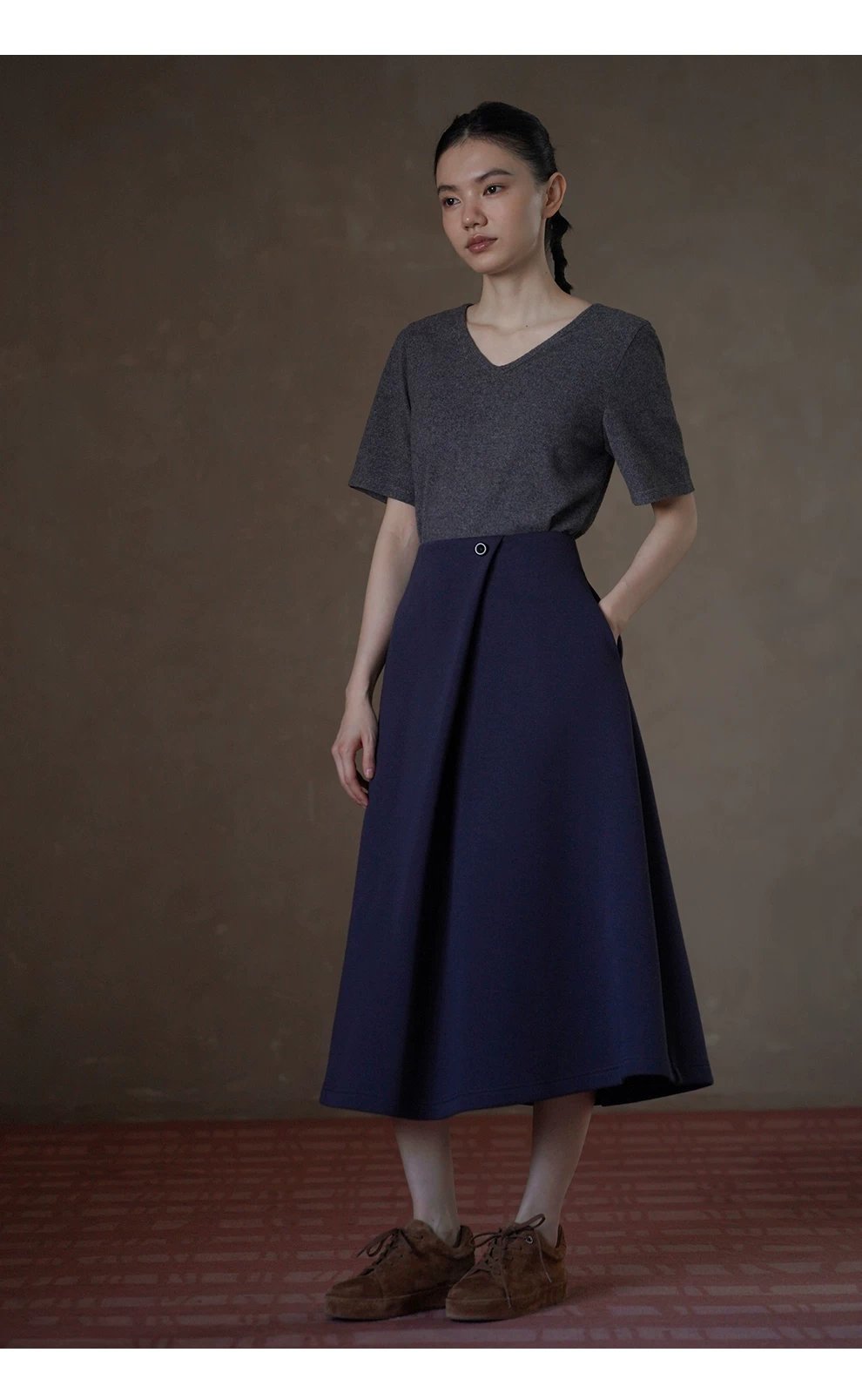 軟糯雲感T恤微寬鬆彈性V領基礎款不挑人百搭短袖上衣女,軟糯雲感T恤微寬鬆彈性V領基礎款不挑人百搭短袖上衣女,HBFS1027,軟糯雲感T恤微寬鬆彈性V領基礎款不挑人百搭短袖上衣女,貼身不悶,耐穿抗皺