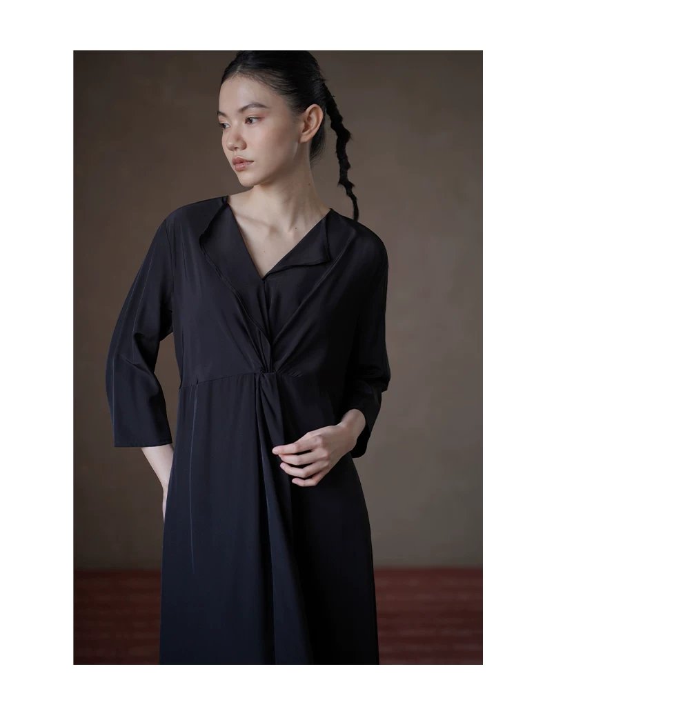 垂軟靈動藝術氛圍顯瘦遮肉扭結收腰V領長通勤洋裝,垂軟靈動藝術氛圍顯瘦遮肉扭結收腰V領長通勤洋裝,HBFS7011,垂軟靈動藝術氛圍顯瘦遮肉扭結收腰V領長通勤洋裝,面料啞光,簡約優雅