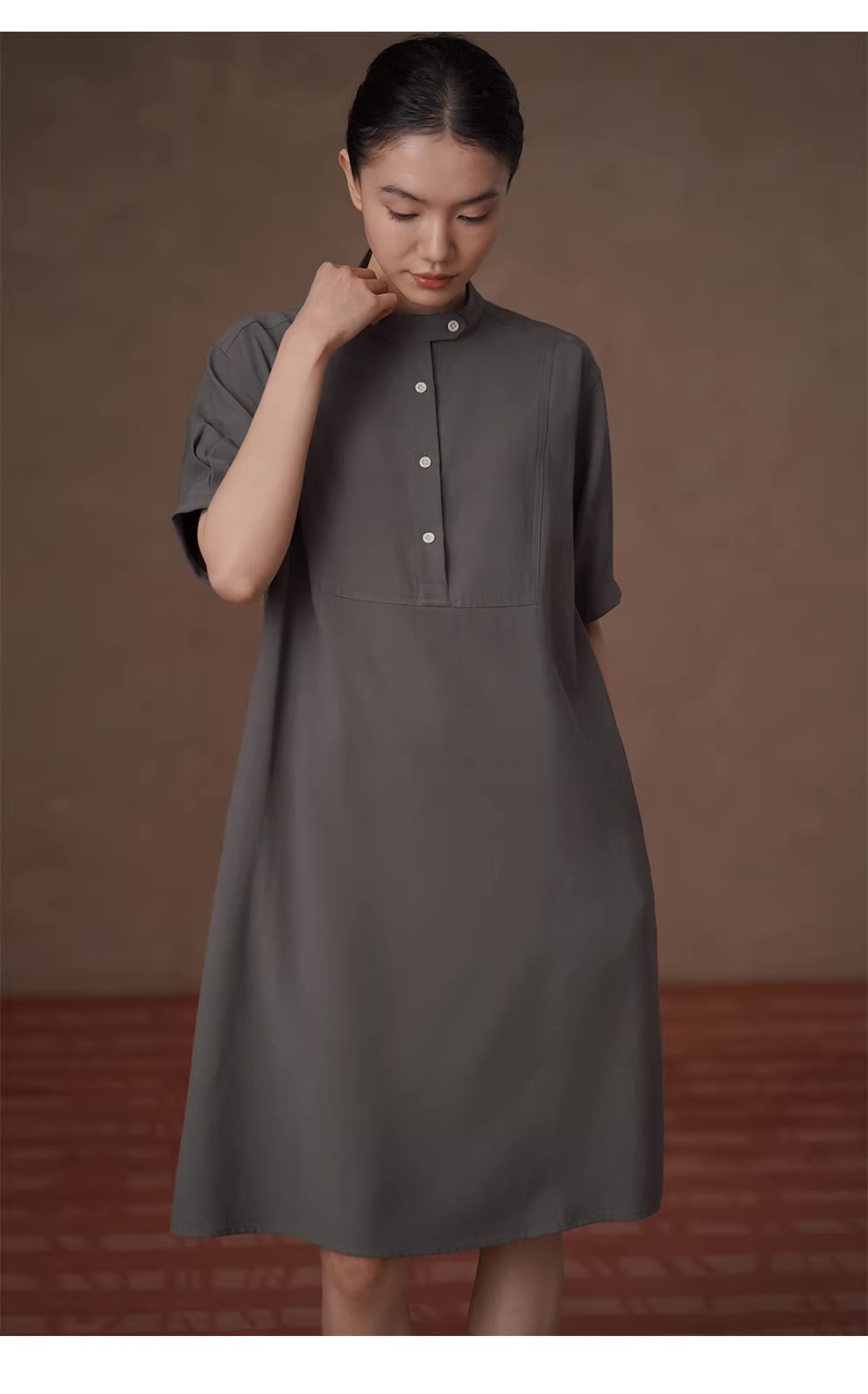 清冷烏木洋裝竹節肌理亞麻混紡半高領分割顯瘦裙子女,清冷烏木洋裝竹節肌理亞麻混紡半高領分割顯瘦裙子女,HBFS7020,清冷烏木洋裝竹節肌理亞麻混紡半高領分割顯瘦裙子女,半高領,亞麻混紡