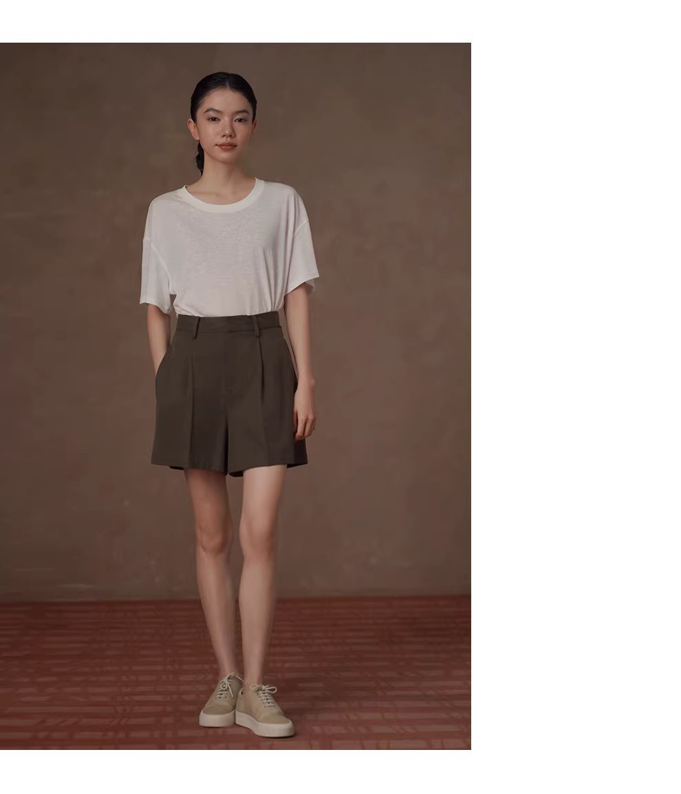 舒適挺括萊賽爾棉混紡高腰顯瘦百搭A字基本款休閒短褲女,舒適挺括萊賽爾棉混紡高腰顯瘦百搭A字基本款休閒短褲女,HBFS3016,舒適挺括萊賽爾棉混紡高腰顯瘦百搭A字基本款休閒短褲女,立體壓褶,腰圍調節