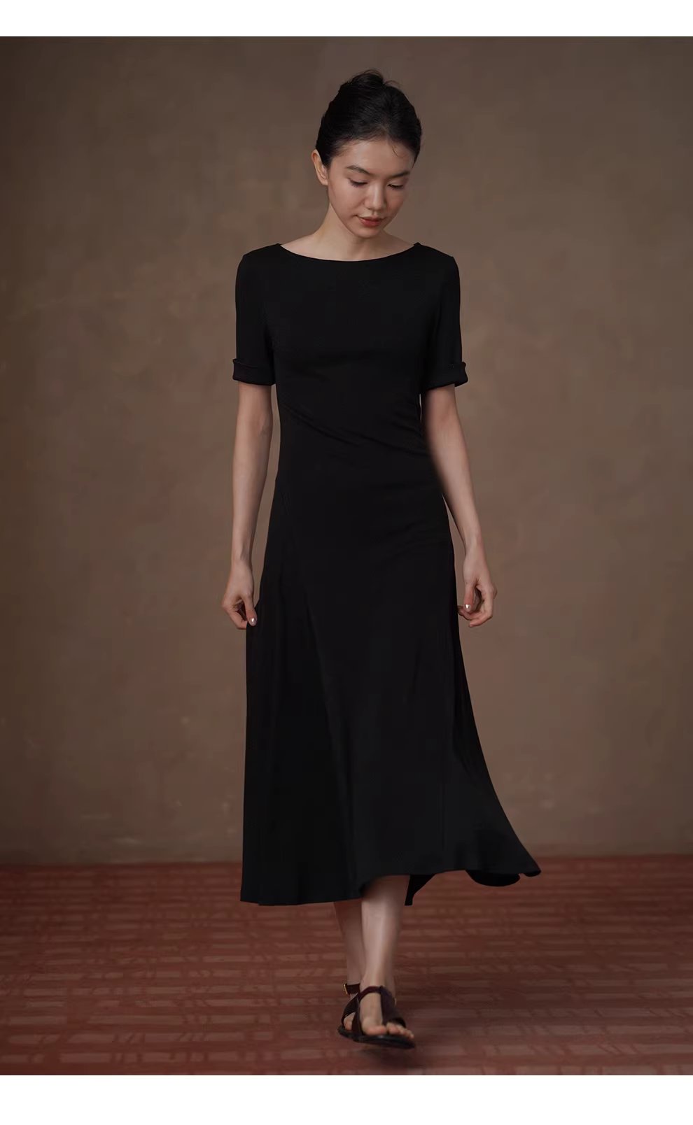 顯瘦標配小黑裙彈性親膚合身遮肉中袖圓領長洋裝女,顯瘦標配小黑裙彈性親膚合身遮肉中袖圓領長洋裝女,HBFS7035,顯瘦標配小黑裙彈性親膚合身遮肉中袖圓領長洋裝女,彈性親膚,收腰顯瘦