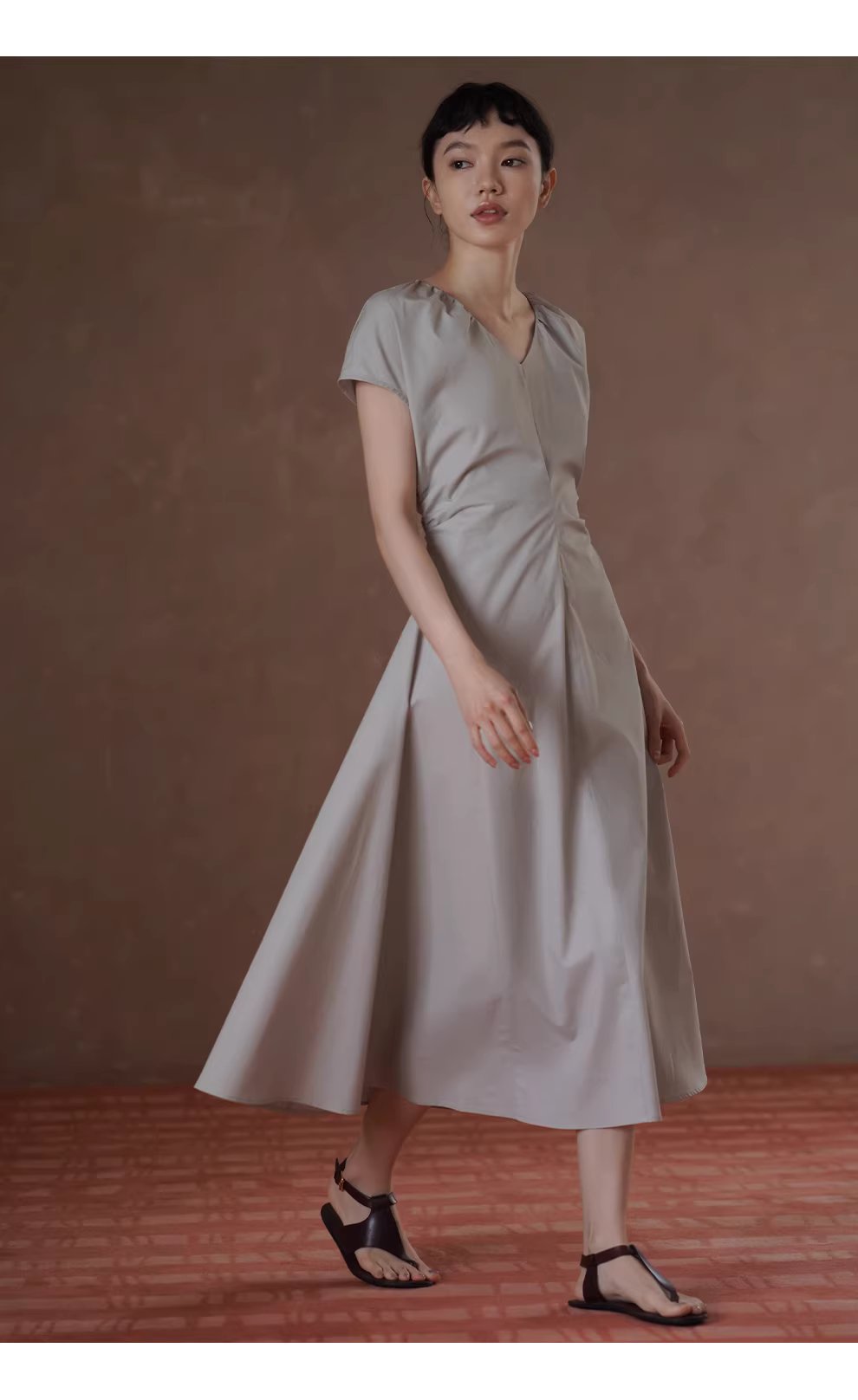 煙雨朦朧氣質洋裝V領捏褶收腰顯瘦立體分割洋裝女,煙雨朦朧氣質洋裝V領捏褶收腰顯瘦立體分割洋裝女,HBFS7038,煙雨朦朧氣質洋裝V領捏褶收腰顯瘦立體分割洋裝女,純棉親膚,高級慵懶