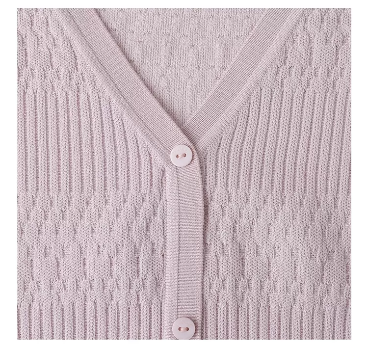 甜美純色v領單排扣針織衫女26夏季新款慵懶溫柔上衣,甜美純色v領單排扣針織衫女26夏季新款慵懶溫柔上衣,HBFS1113,甜美純色v領單排扣針織衫女26夏季新款慵懶溫柔上衣,V領排扣,薄款針織