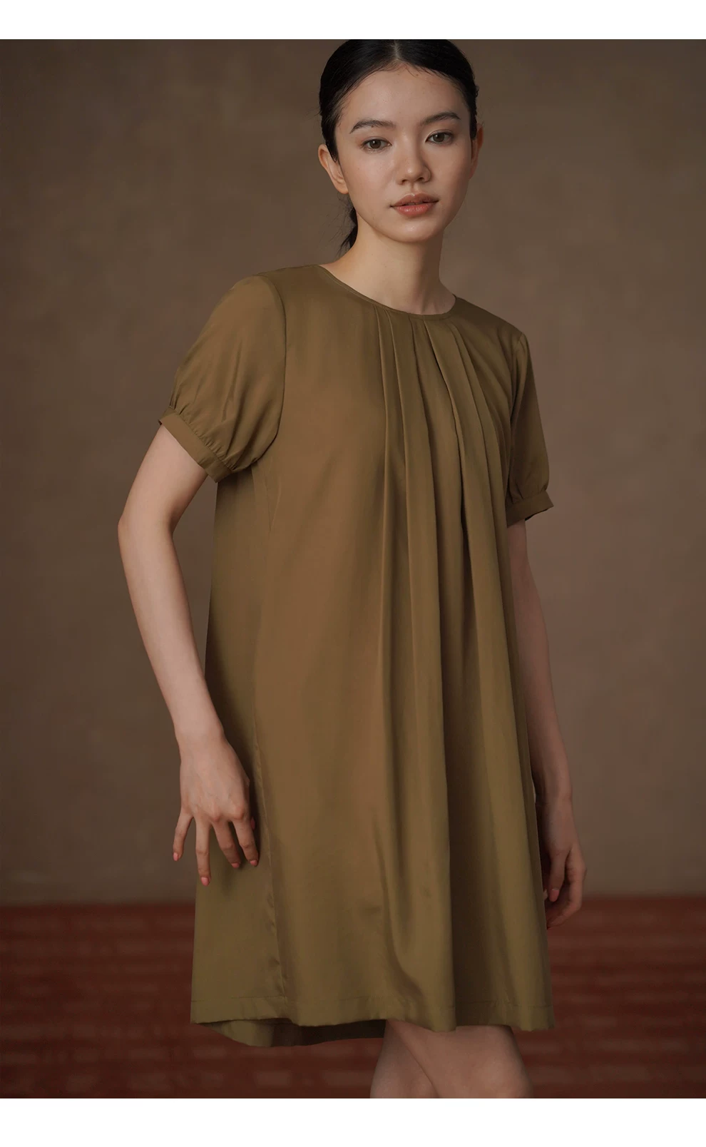 夏日桔梗撞色繫帶露背連身裙寬鬆A字顯瘦壓褶洋裝女,夏日桔梗撞色繫帶露背連身裙寬鬆A字顯瘦壓褶洋裝女,HBFS7055,夏日桔梗撞色繫帶露背連身裙寬鬆A字顯瘦壓褶洋裝女,涼感軟糯,壓褶層次