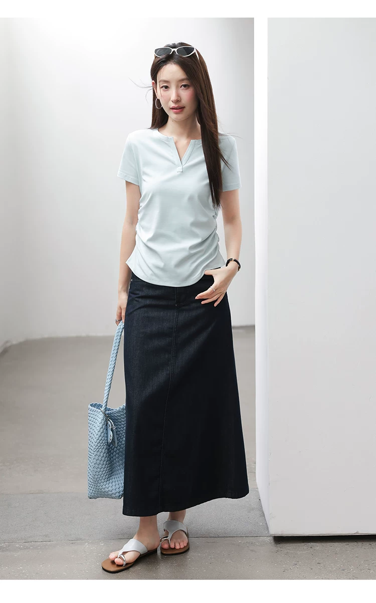 大尺碼胖mm巨好看正肩短袖T恤女2026新款夏裝抽褶淺藍色上衣,大尺碼胖mm巨好看正肩短袖T恤女2026新款夏裝抽褶淺藍色上衣,HBFS1182,大尺碼胖mm巨好看正肩短袖T恤女2026新款夏裝抽褶淺藍色上衣,半開V領,腰間抓褶