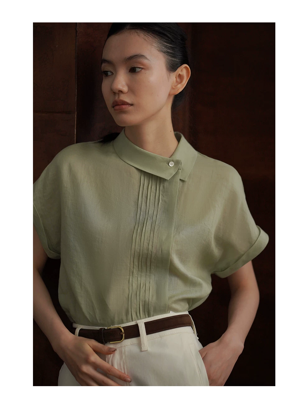 溫婉清新新中式不規則塔克線翻領襯衫透氣100苧麻上衣女,溫婉清新新中式不規則塔克線翻領襯衫透氣100苧麻上衣女,HBFS1235,溫婉清新新中式不規則塔克線翻領襯衫透氣100苧麻上衣女,清新透氣,特色領口