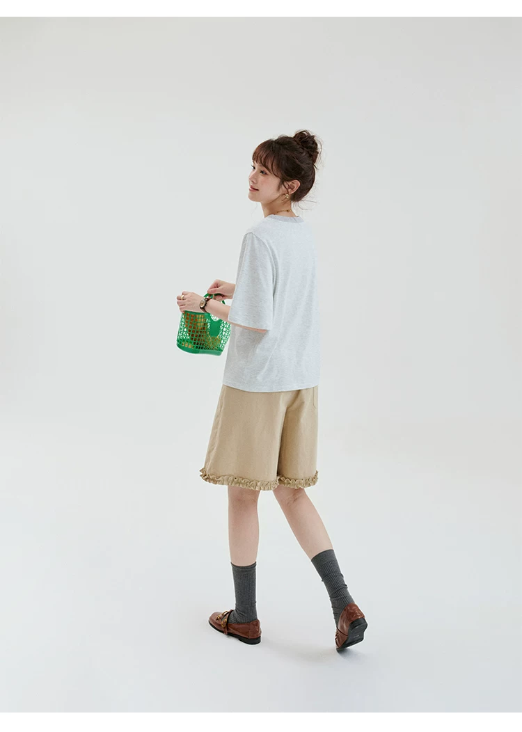 減齡字母印花喇叭袖T恤女夏季新款鏤空圓領上衣,減齡字母印花喇叭袖T恤女夏季新款鏤空圓領上衣,HBFS1260,減齡字母印花喇叭袖T恤女夏季新款鏤空圓領上衣,童趣印花,舒適面料