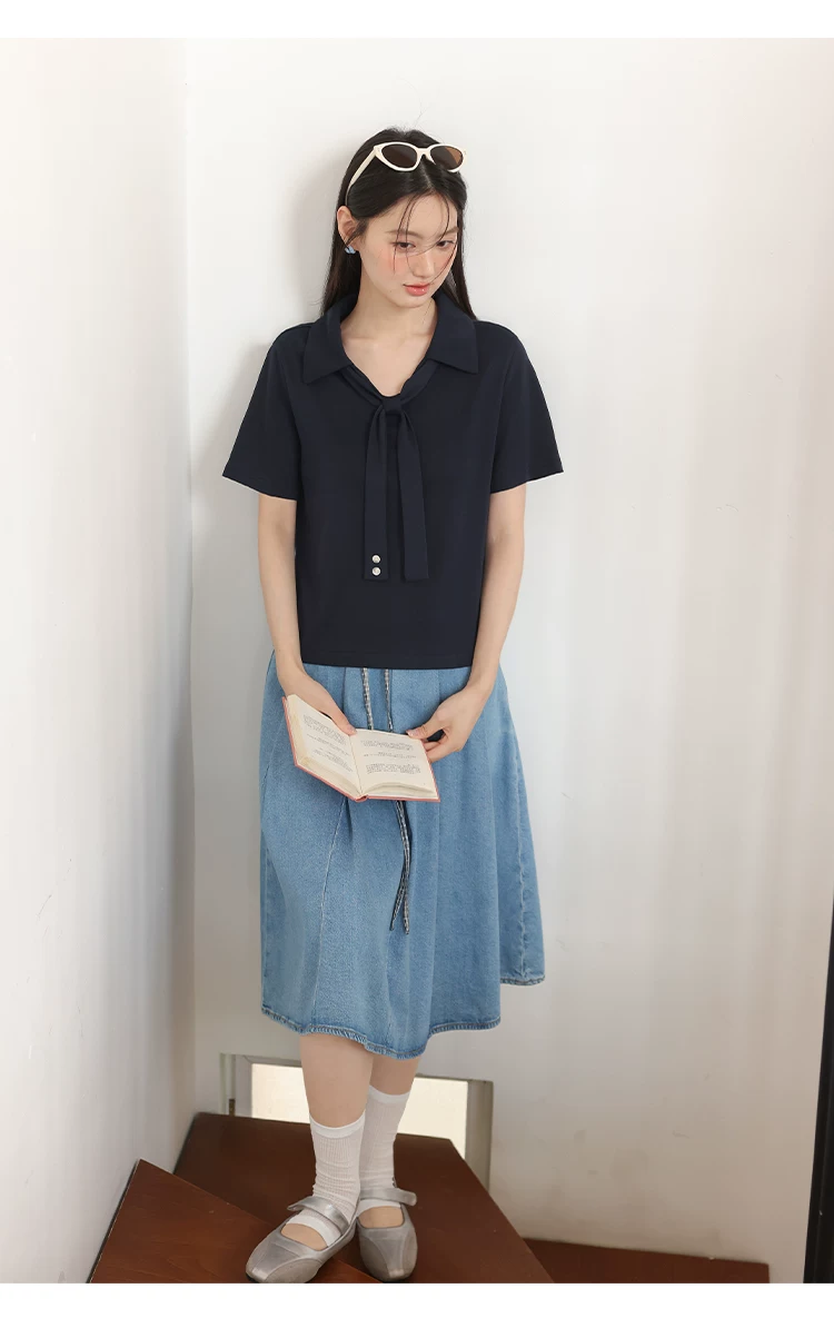 胖mm大尺碼女裝短袖T恤2026全新減齡夏裝綁帶翻領藏青色上衣,胖mm大尺碼女裝短袖T恤2026全新減齡夏裝綁帶翻領藏青色上衣,HBFS1293,胖mm大尺碼女裝短袖T恤2026全新減齡夏裝綁帶翻領藏青色上衣,中大尺碼,綁繩領口