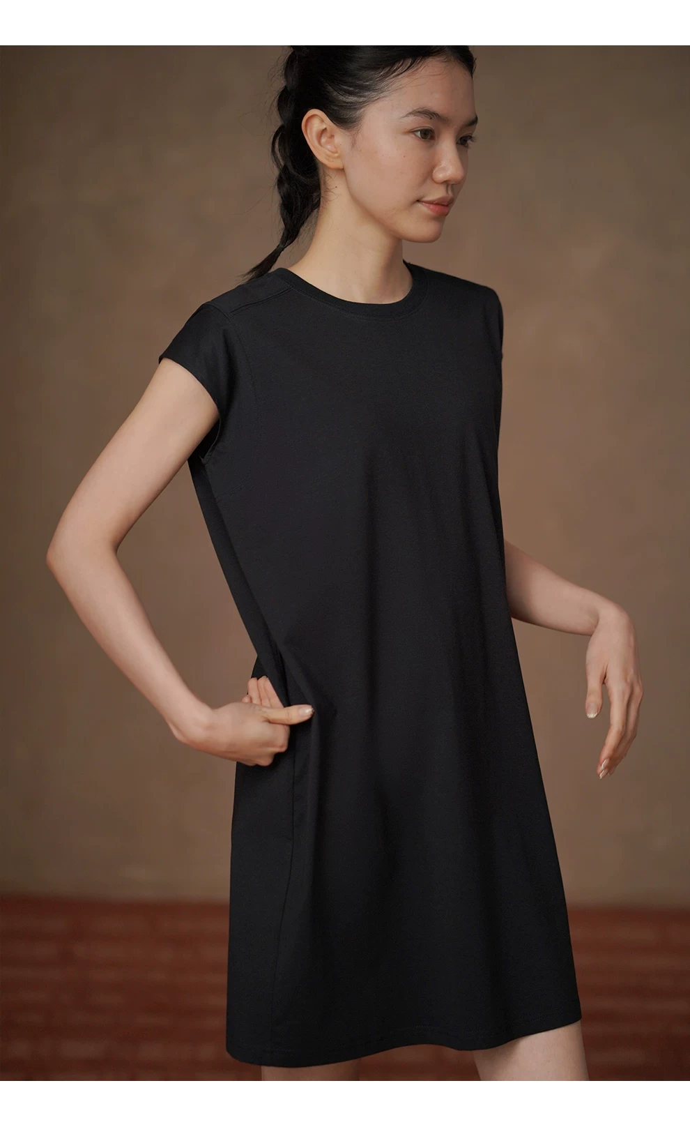 輕鬆日常休閒感舒適綿軟圓領短款簡約寬鬆顯瘦洋裝女,輕鬆日常休閒感舒適綿軟圓領短款簡約寬鬆顯瘦洋裝女,HBFS7158,輕鬆日常休閒感舒適綿軟圓領短款簡約寬鬆顯瘦洋裝女,日常百搭,簡約時尚