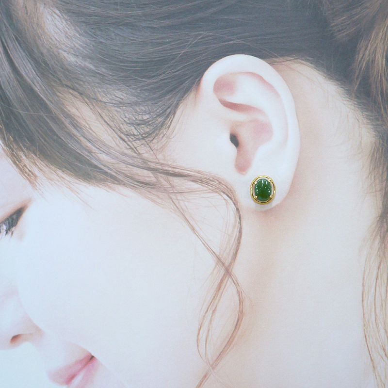 《聖宏》台灣玉6x8mm橢圓形耳針耳環(A019-ER21JA)