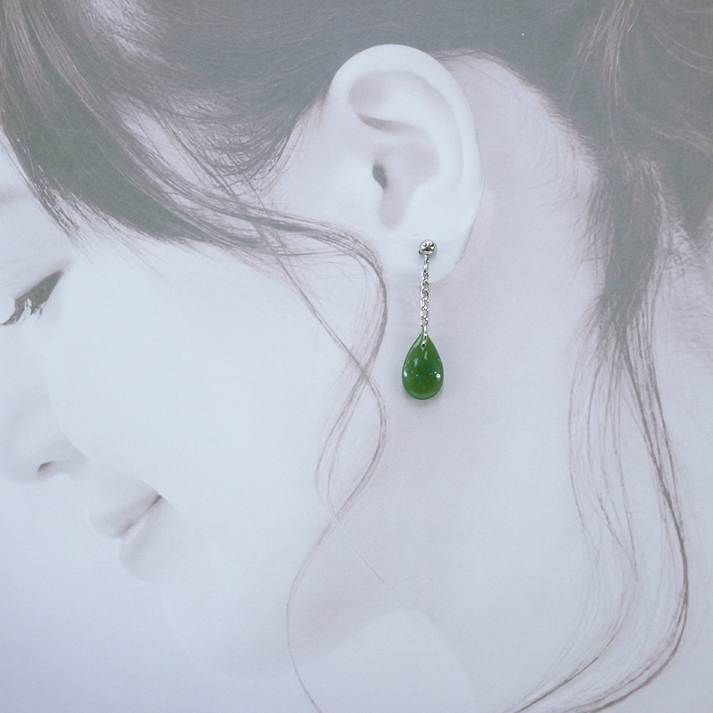 《聖宏》台灣玉10x16mm水滴形垂墬耳夾耳環