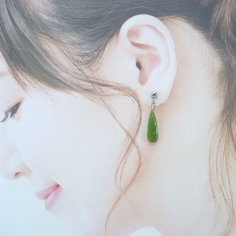 《聖宏》台灣玉7x21mm水滴形垂墬耳針耳環(A019-E103f)