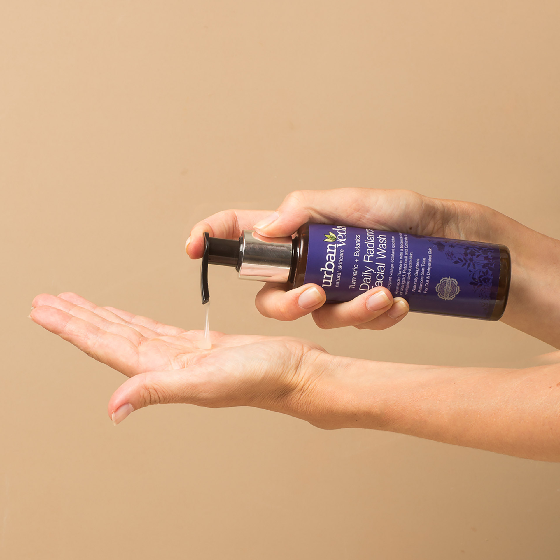 《城市吠陀 Urban Veda》草本亮澤洗面露150ml/瓶