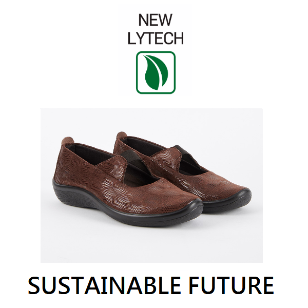 《雅客》雅客新萊卡經典不敗鞋(咖紋)