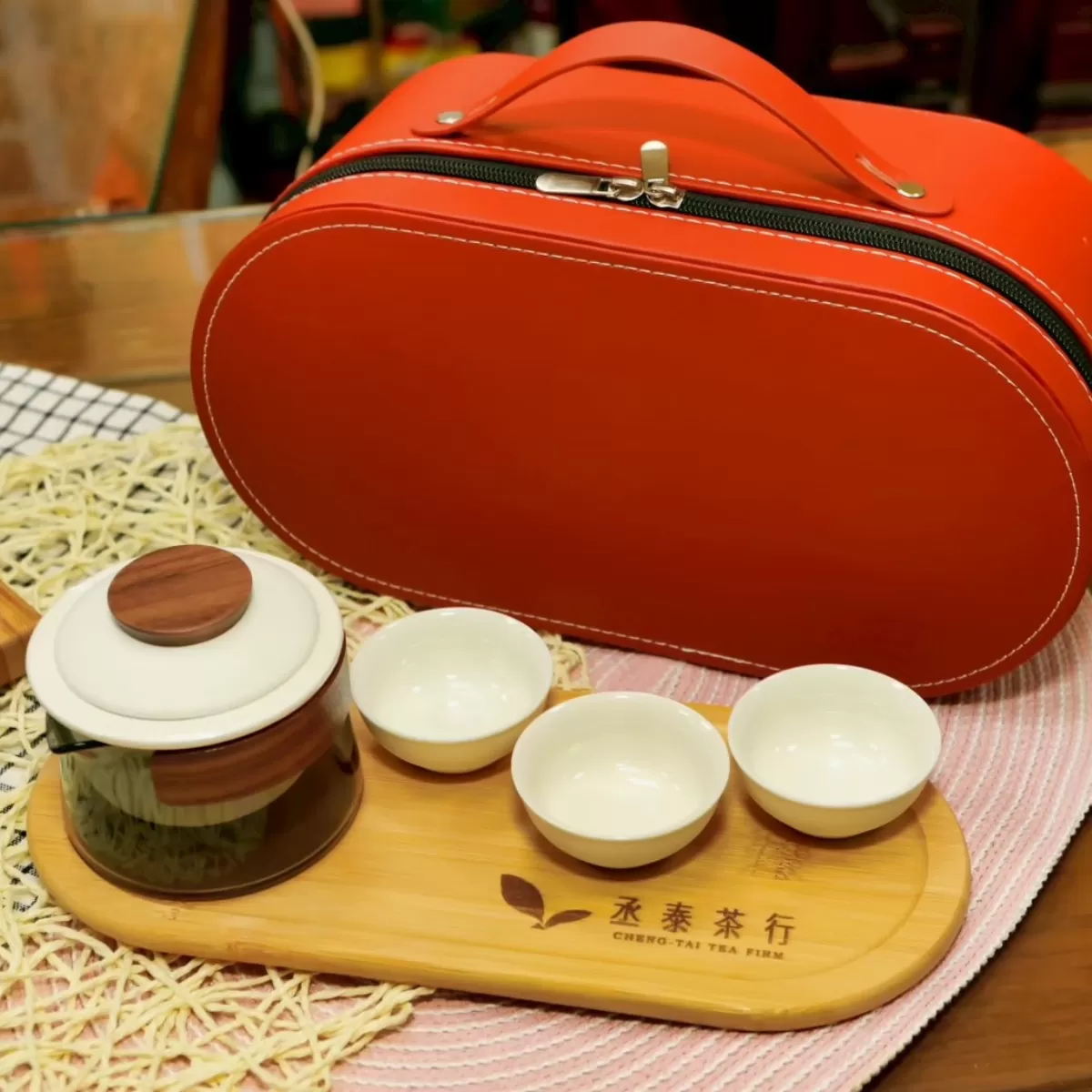 《周周生活X丞泰茶行》紅玉紅茶旅行茶具組