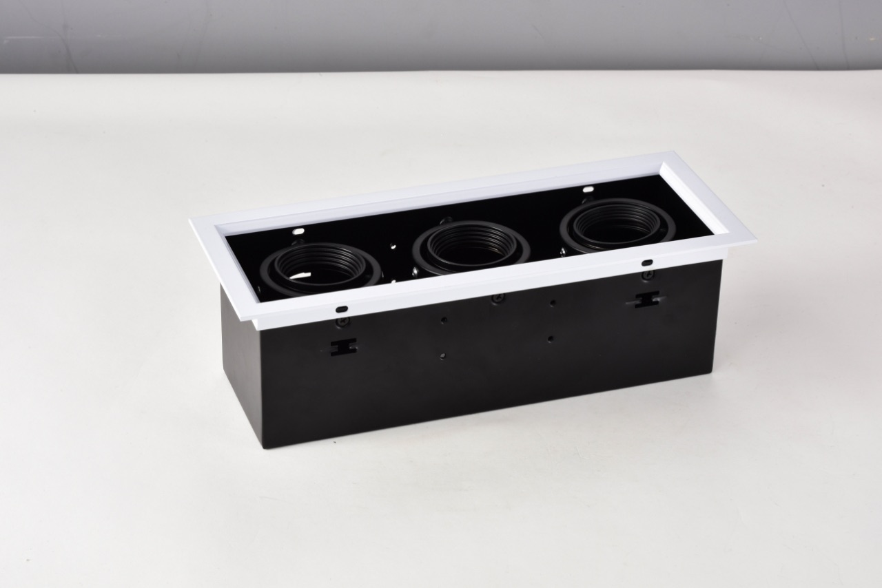 MR16旋轉式三燈有邊盒燈空