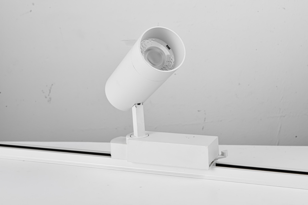 LED15W 小長筒軌道燈,JG1570B/W,LED15W小長筒軌道燈,私房精品燈飾/品牌保固2年/全省皆有經銷服務,商品規格,長筒