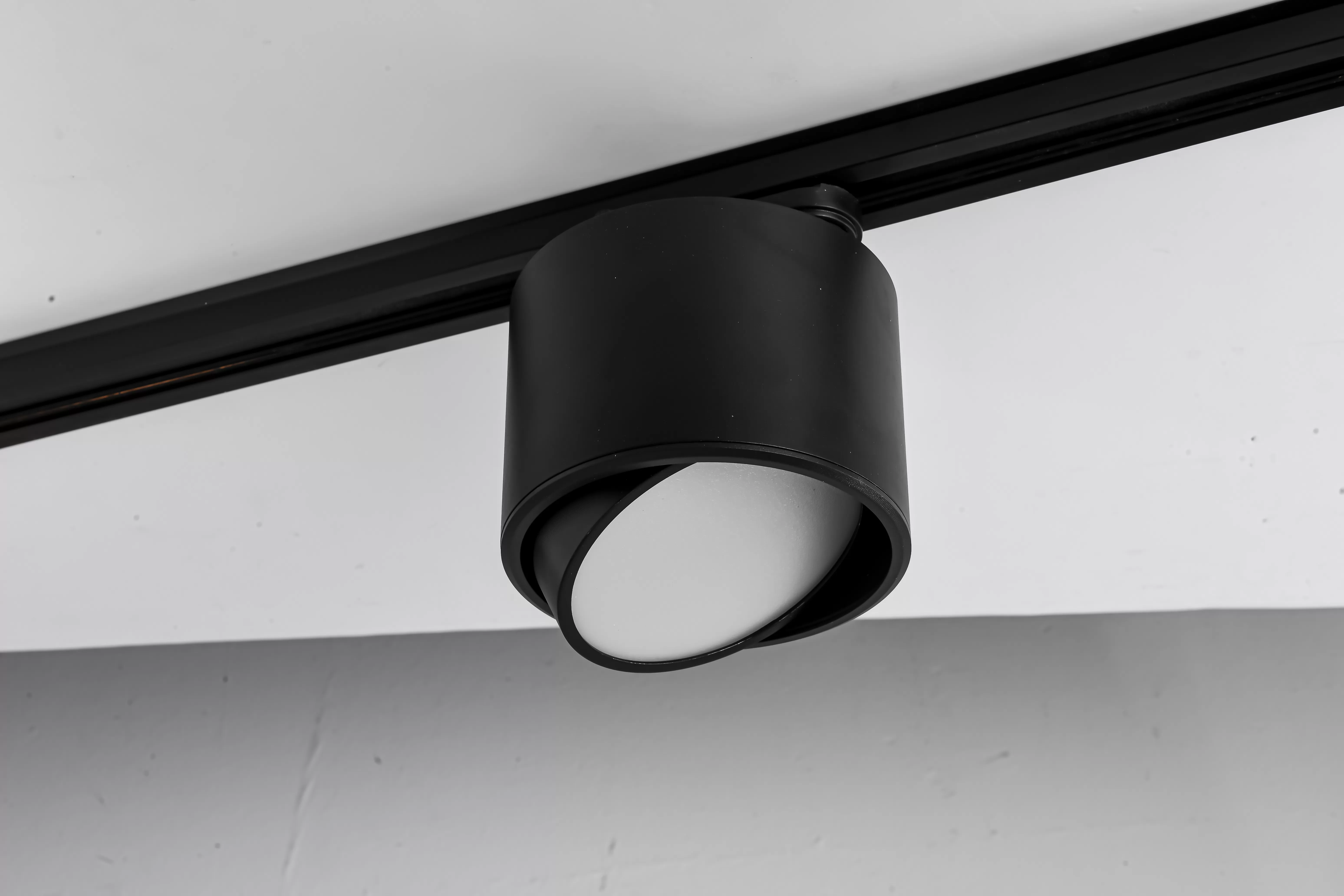 LED12W筒燈型軌道燈,JG1241B/W,LED12W筒燈型軌道燈,私房精品燈飾/品牌保固2年/全省皆有經銷服務,商品規格,基本款