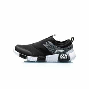 大童襪套跑步鞋 - 標準黑/標準白
