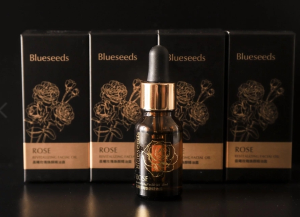 晨曦玫瑰煥顏精油露15ml,U22960001,晨曦玫瑰煥顏精油露15ml,農產百寶箱,202210241003