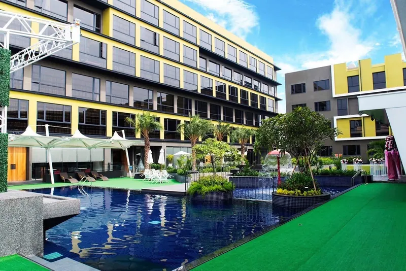 嘉義樂億皇家 4人房,U53340001,嘉義樂億皇家4人房,含早餐,寒暑假平日不加價,免費停車