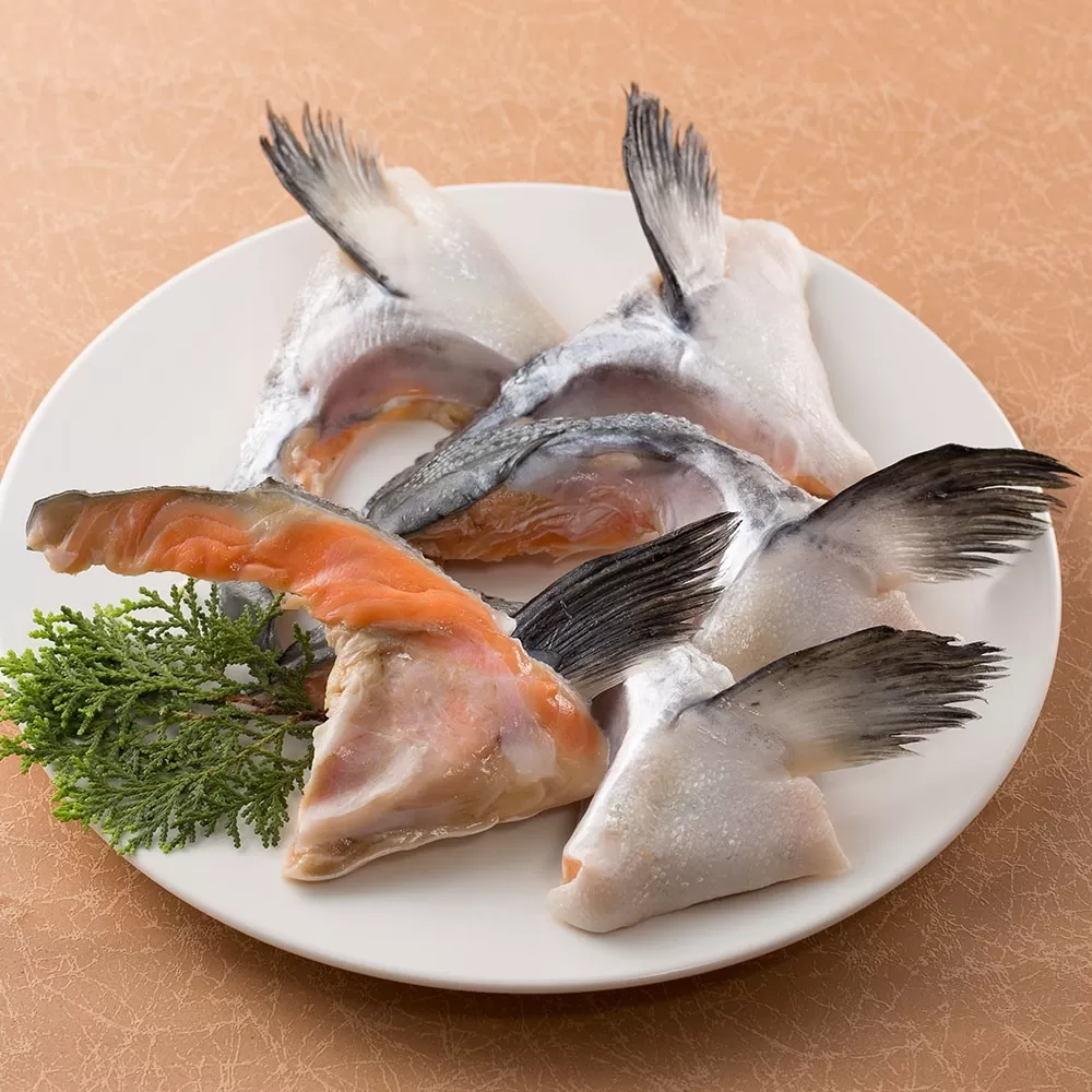 嚴選鮮美嫩肥鹽漬鮭魚下巴