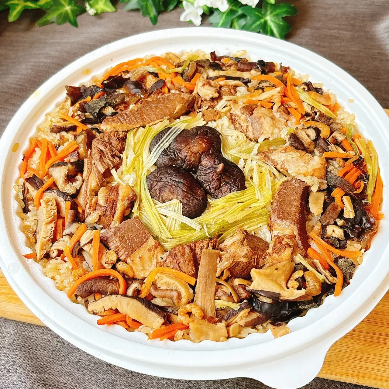 懷舊眷村豬肉油飯 1.2kg,U61020004,懷舊眷村豬肉油飯1.2kg,所有商品,美食佳餚,冷凍食品