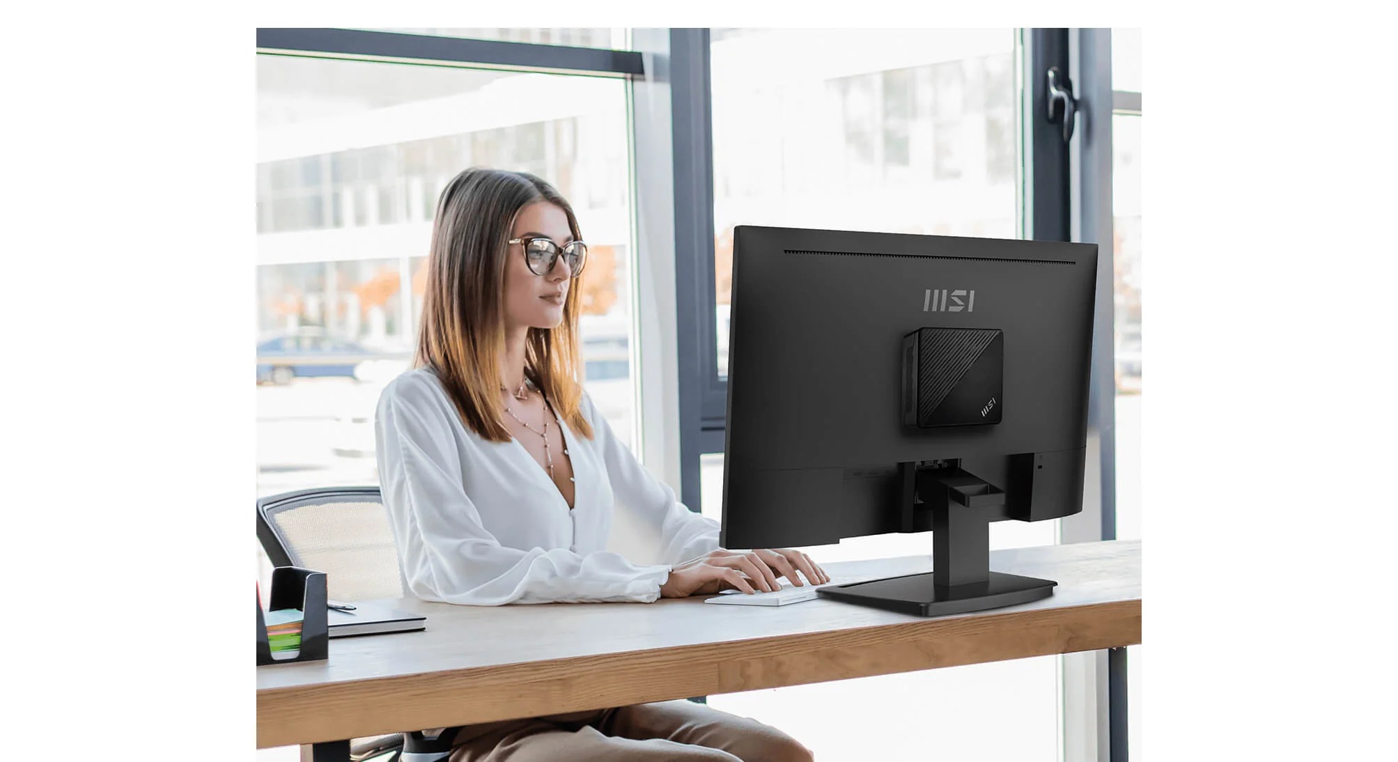 MSI 微星 Cubi N ADL-021BTW 超迷你電腦 N100 / Barebone 無記憶體儲存 / 無作業系統