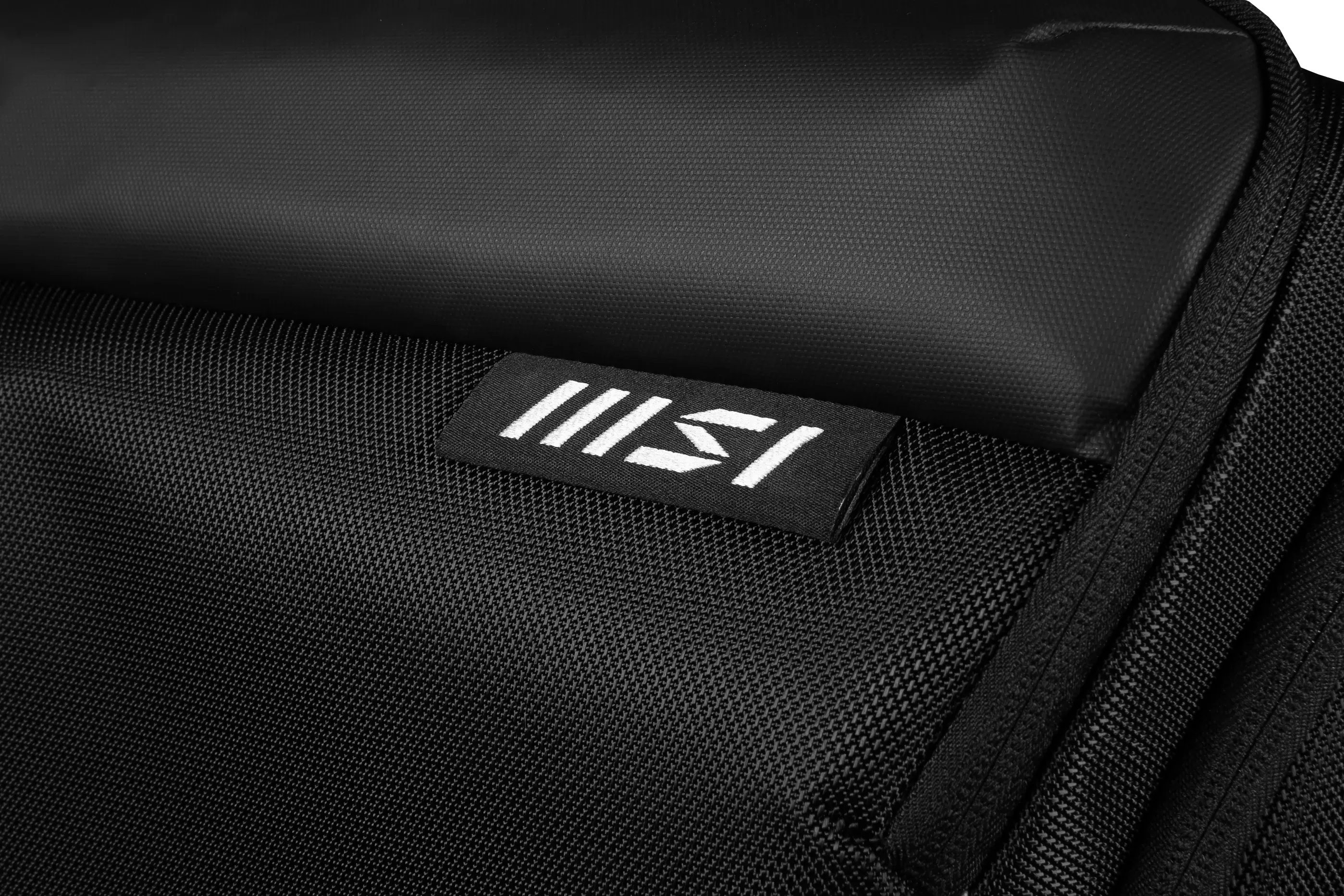 MSI 微星 Pro 筆電後背包｜簡約商務風｜支援15.6吋 / 防潑水 / 多層收納