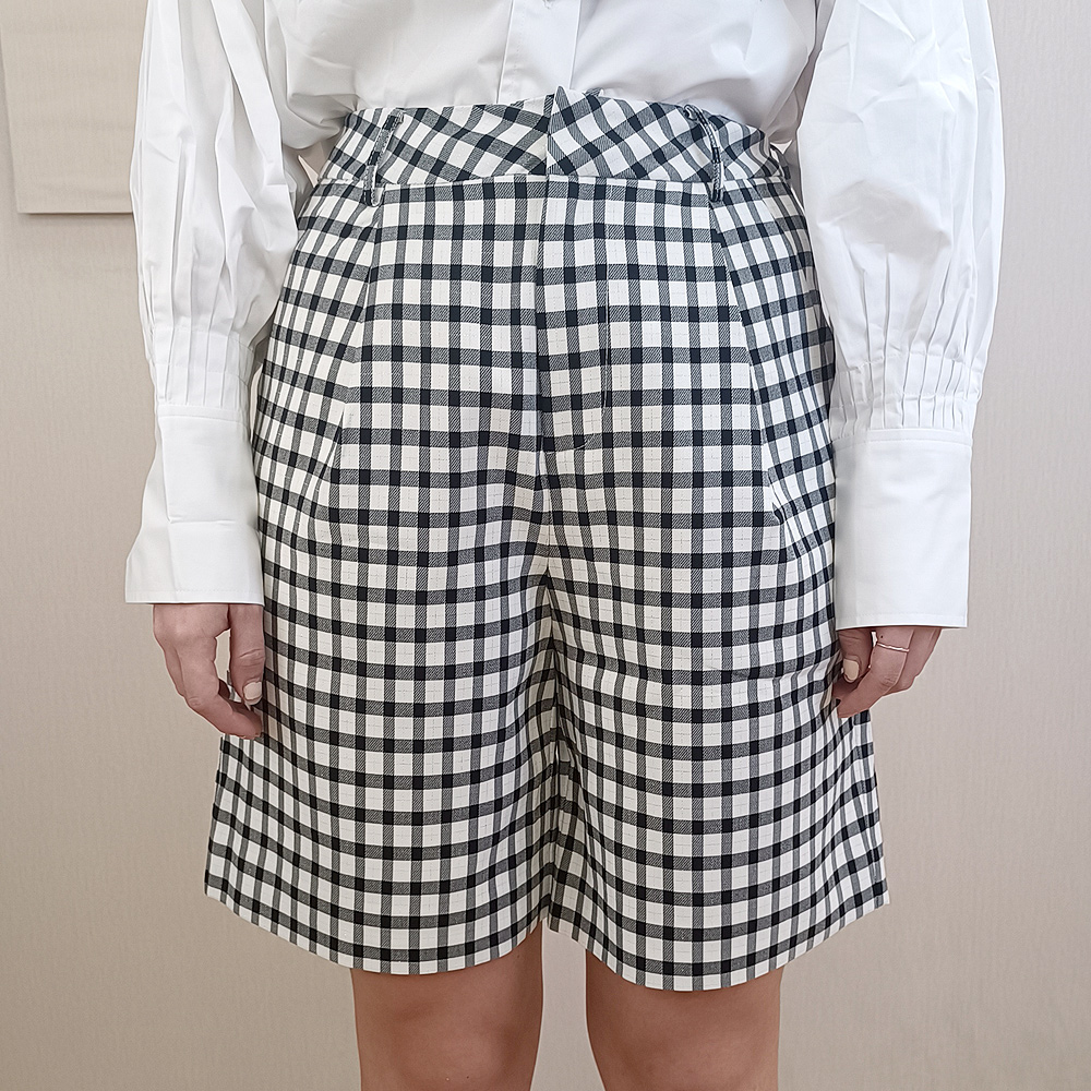 格紋中短褲