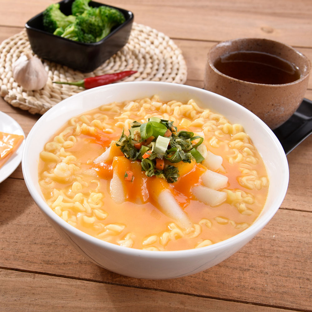【OH CHEF】韓國辣炒年糕麵料理包 (內含不倒翁泡麵+韓式年糕) (起司風味年糕麵)