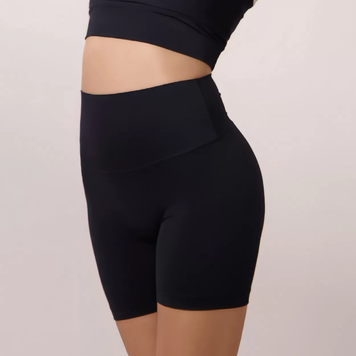 moïd 瑜伽樂So褲-收腹三分褲 - 黑 Black