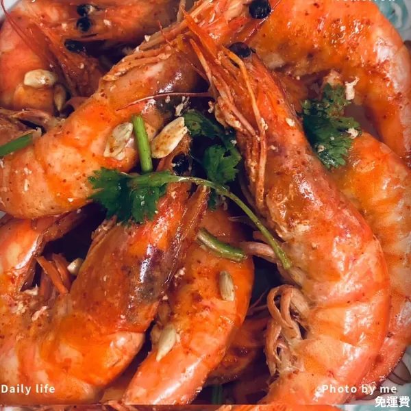 活凍生白蝦 蝦中巨無霸，新鮮美味，鮮甜滿分！,U53590002,活凍生白蝦蝦中巨無霸，新鮮美味，鮮甜滿分！,所有商品,涮嘴小食,U5359000201