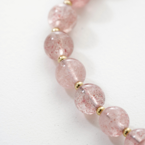 草莓晶愛心紅手繩,心動守護✧浪漫加分,U60600002,草莓晶愛心紅手繩,低調閃耀,愛心點綴