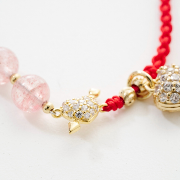 草莓晶愛心紅手繩,心動守護✧浪漫加分,U60600002,草莓晶愛心紅手繩,低調閃耀,愛心點綴