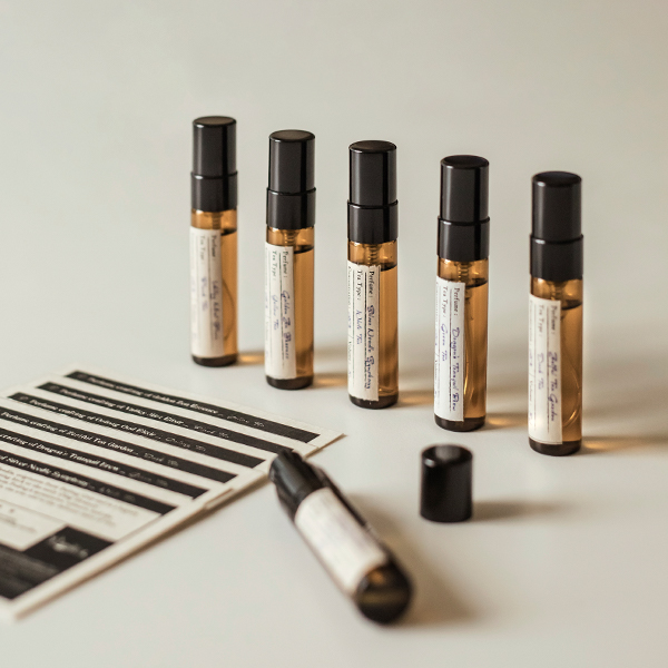 SenteurLab純茗流光系列茗品探索禮盒5ml*6,U52670004,SenteurLab純茗流光系列茗品探索禮盒5ml*6,低溫萃取,細膩優雅,沉穩內斂