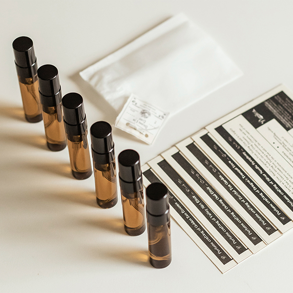 SenteurLab純茗流光系列茗品探索禮盒5ml*6,U52670004,SenteurLab純茗流光系列茗品探索禮盒5ml*6,低溫萃取,細膩優雅,沉穩內斂