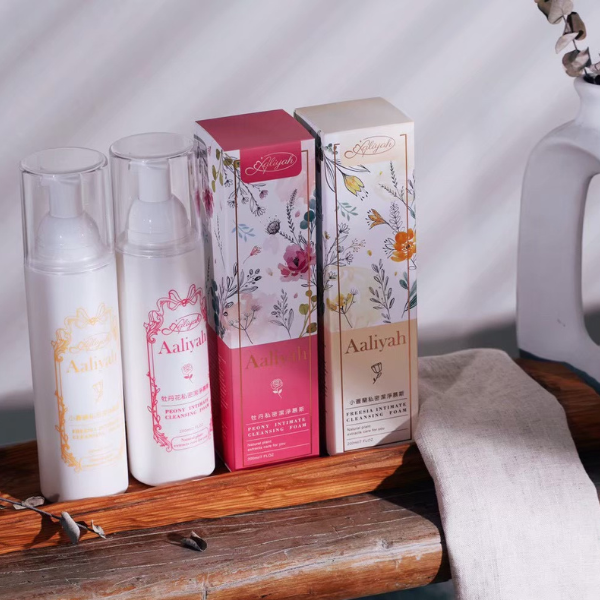 私密潔淨慕斯(小蒼蘭/牡丹),私密處,嫩白私密肌,私密清潔,洗淨潤澤．Q彈不緊繃,U52680001