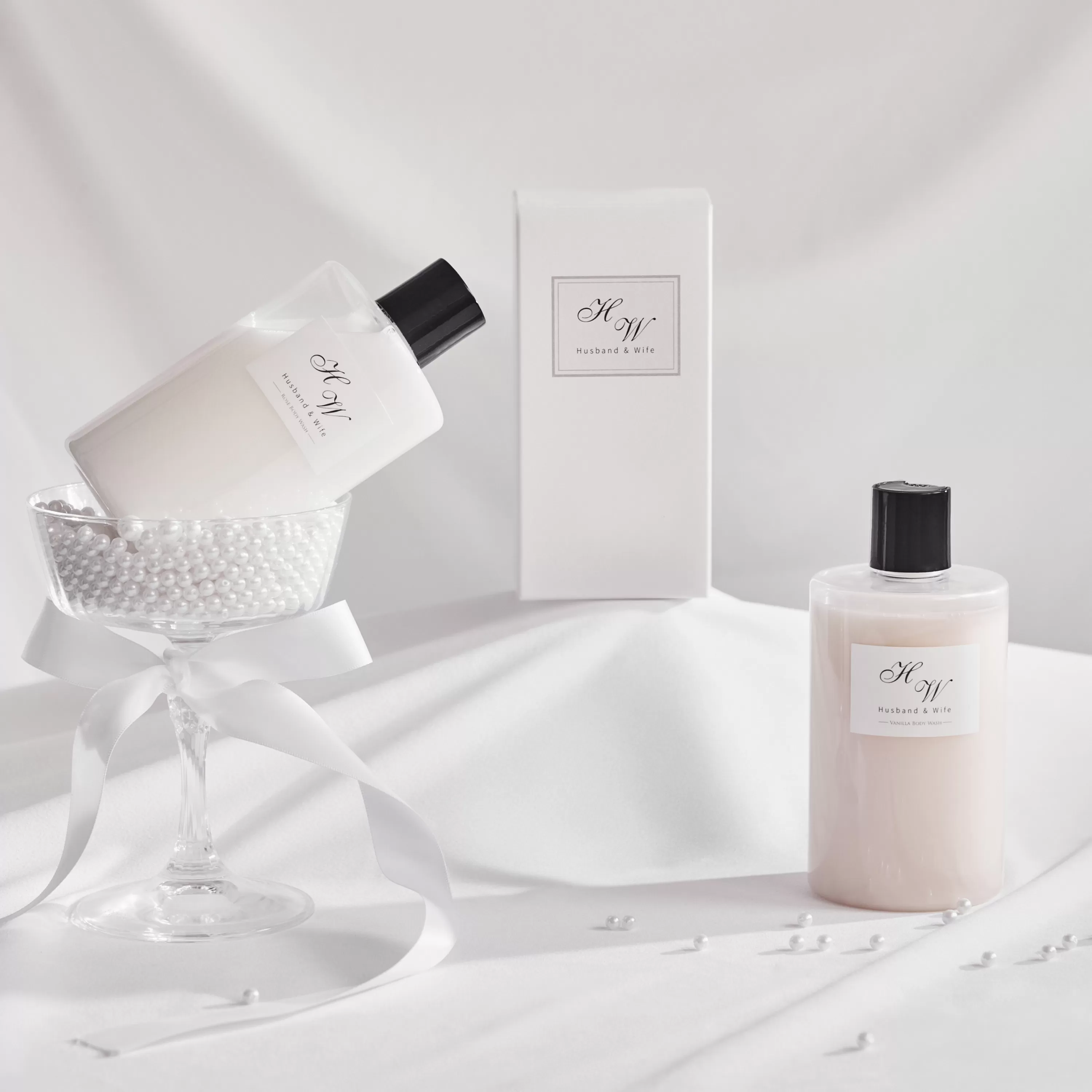 玫瑰珍珠沐浴乳,珍珠精華｜柔嫩亮澤,U53350004,玫瑰珍珠沐浴乳,舒緩乾燥,柔軟彈潤