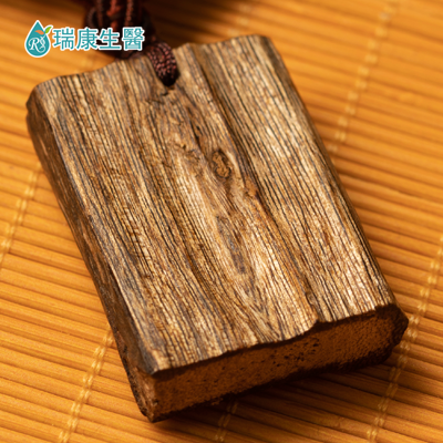 綠奇楠沉香飾品 Agarwood Necklace