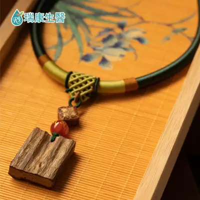 綠奇楠沉香飾品 Agarwood Necklace