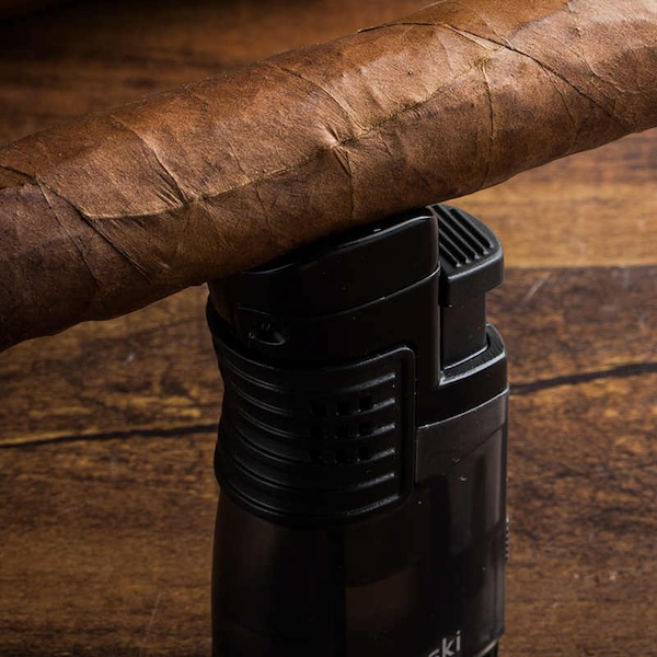 「Lubinski 台灣官方總代理」LUBINSKI 多功能帶開孔器 藍焰三直衝雪茄打火機｜Capadura｜,雪茄課程,雪茄館,cigar,Capadura,非古雪茄